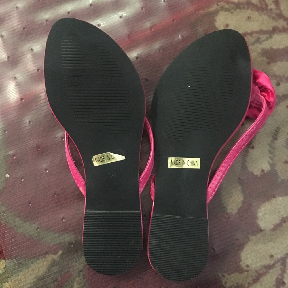 Pink Sandals. - Picture 3 of 3